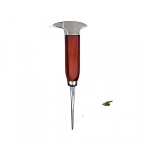 Ice pick with chisel and pick